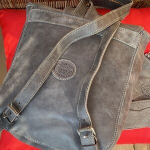 Leather ROOTS backpack w/pouch